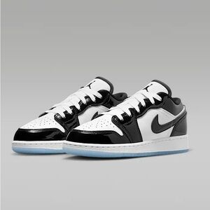 Air Jordan 1 Low SE Big Kids' Shoes